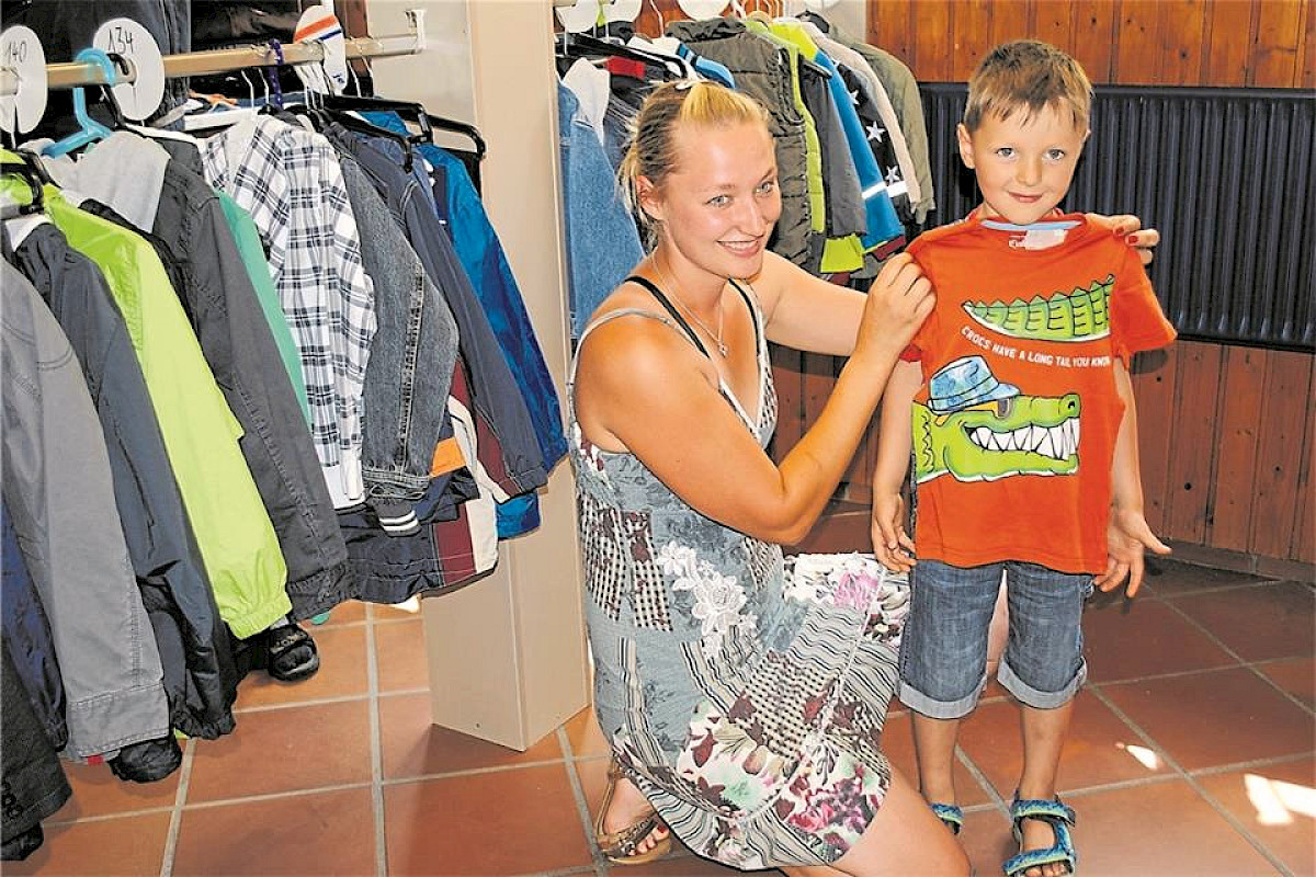 Sommerkleidung für Kinder bietet die „Aktion Gänseblümchen“. Foto: BZ-Archiv